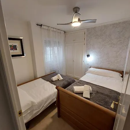 Centro Congresos Apartment *